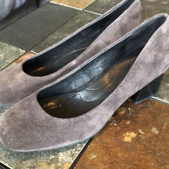 Born Womens Amery gray suede pump size 8 1/2M - Picture 4 of 10